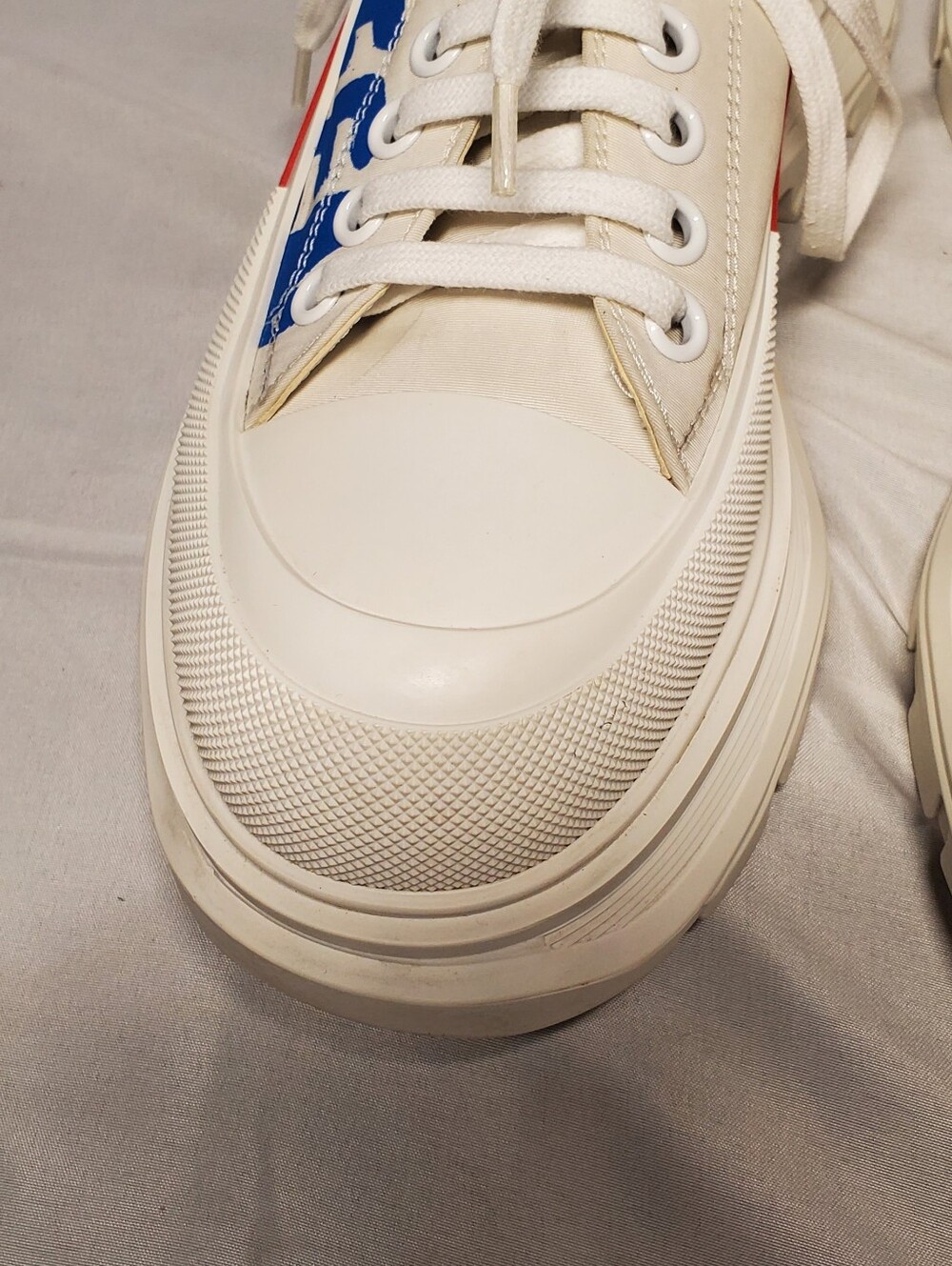Authentic Alexander McQueen White Platform Sneakers Size 40 - Picture 8 of 11